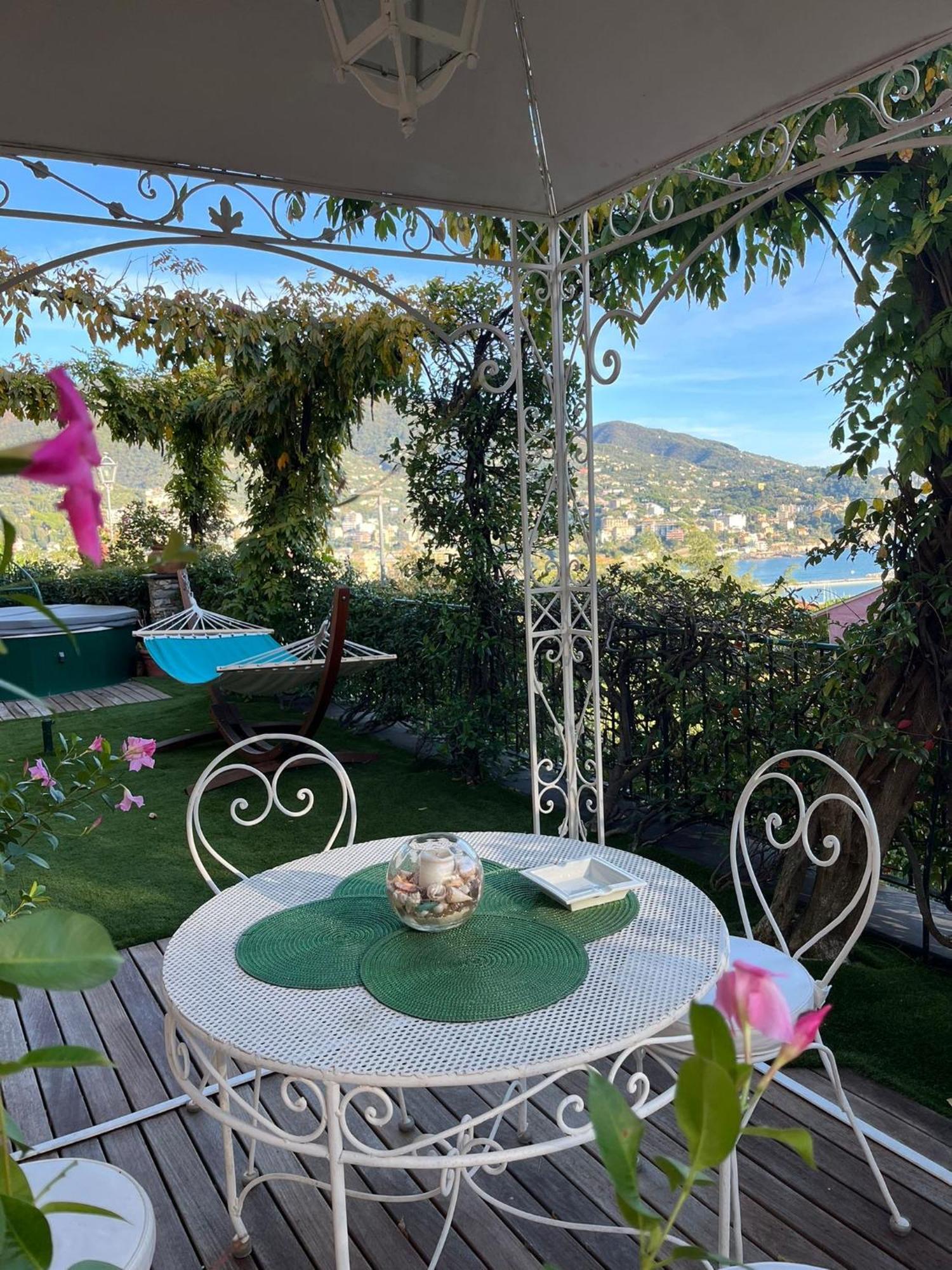 Villa Mares - Sea View, Free Garage Rapallo Buitenkant foto